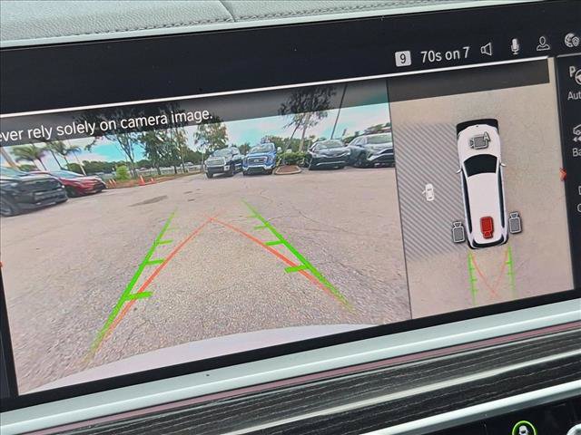 Used 2019 BMW X7 xDrive40i w/ Premium Package AWD/4WD image 14