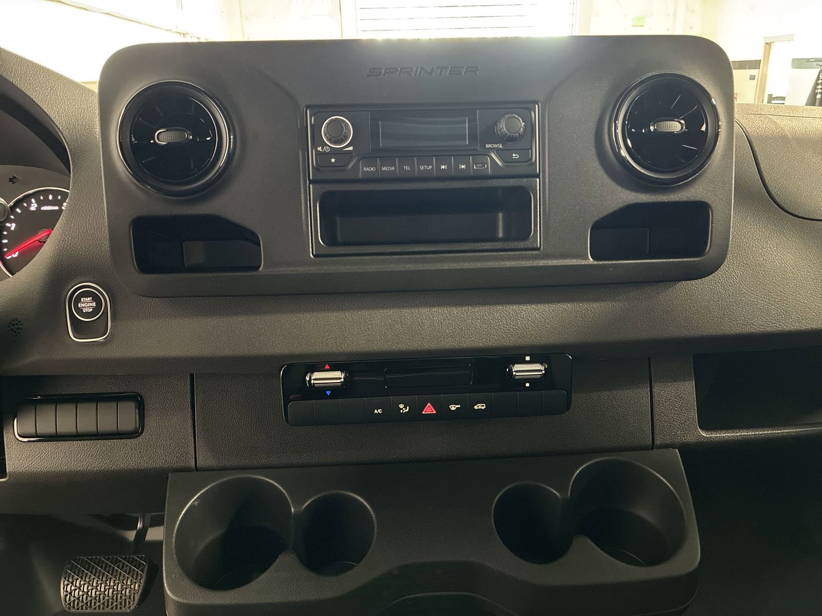 New 2025 Mercedes-Benz Sprinter 2500 image 9
