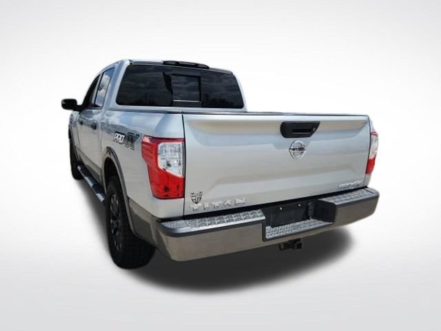 Used 2017 Nissan Titan PRO-4X AWD/4WD image 7