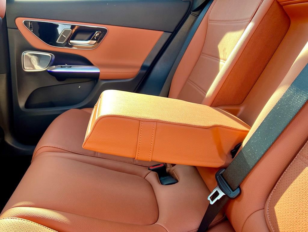 Certified 2025 Mercedes-Benz GLC 300 4MATIC image 10