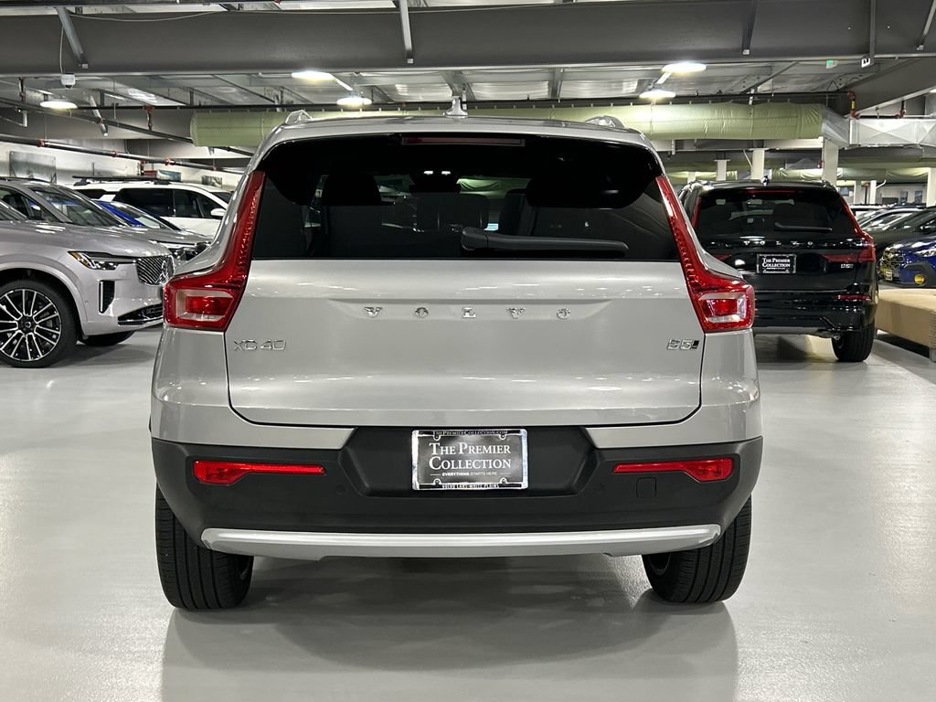Certified 2024 Volvo XC40 B5 Plus w/ Protection Package Premier AWD/4WD image 3