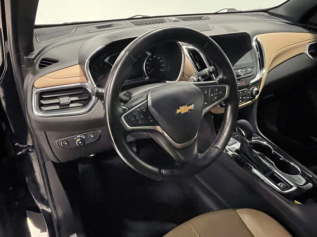 Used 2023 Chevrolet Equinox Premier AWD/4WD image 23