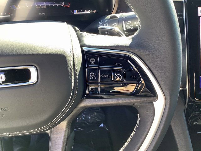 New 2025 Jeep Grand Cherokee Overland w/ Luxury Tech Group IV image 12