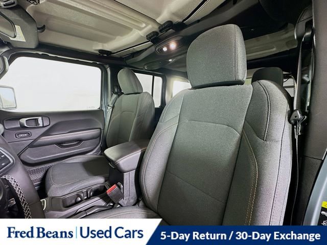 Used 2025 Jeep Wrangler Unlimited Sahara w/ Safety Group AWD/4WD image 22