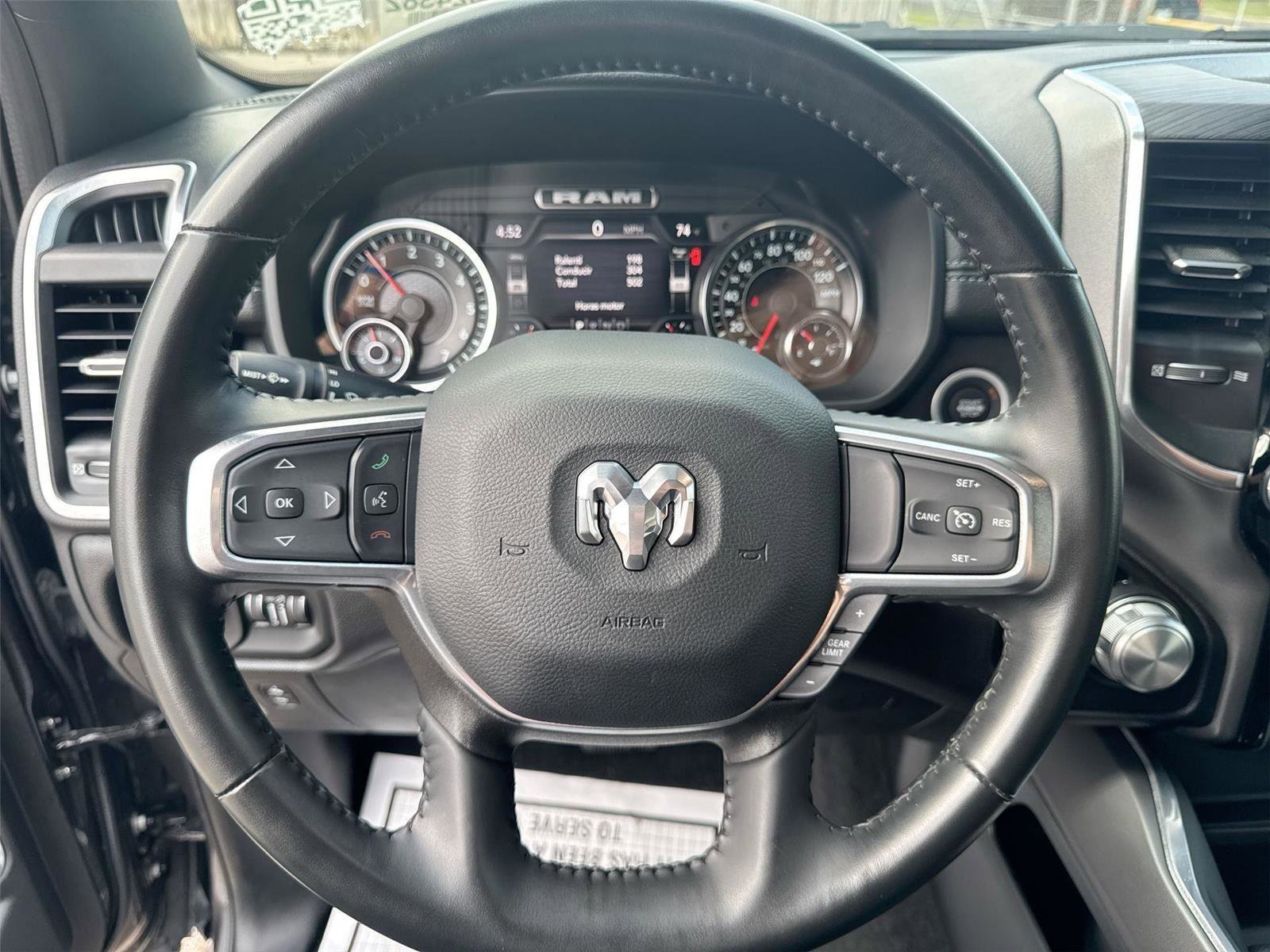 Used 2023 RAM 1500 Laramie AWD/4WD image 9