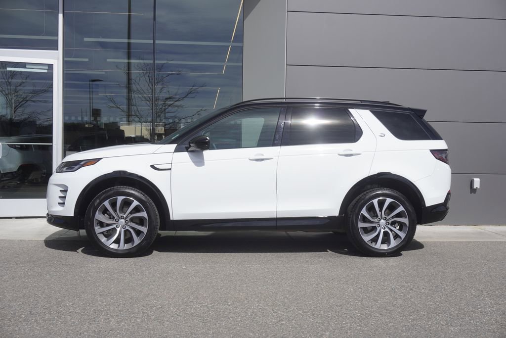 Used 2025 Land Rover Discovery Sport Dynamic SE image 8