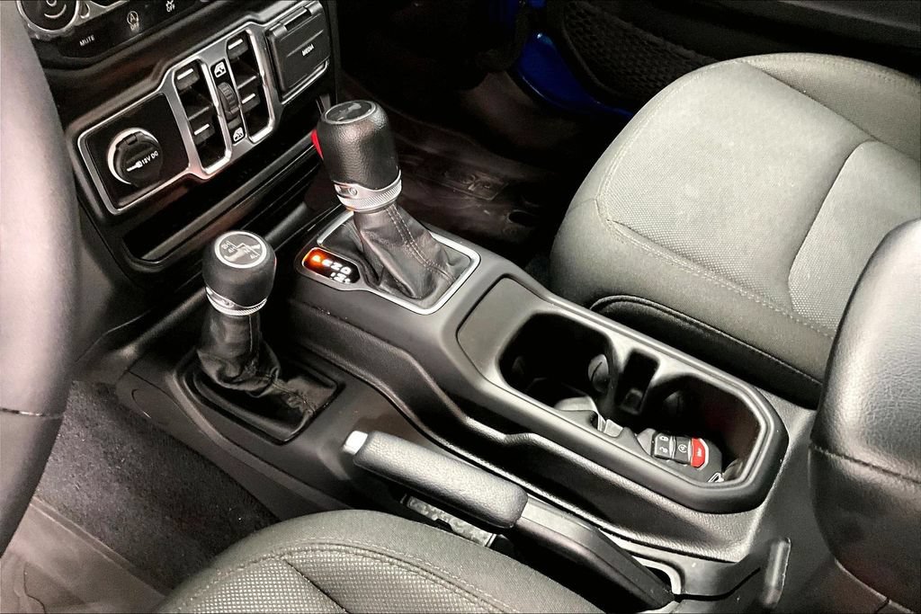 Used 2023 Jeep Wrangler Unlimited Sport AWD/4WD image 17