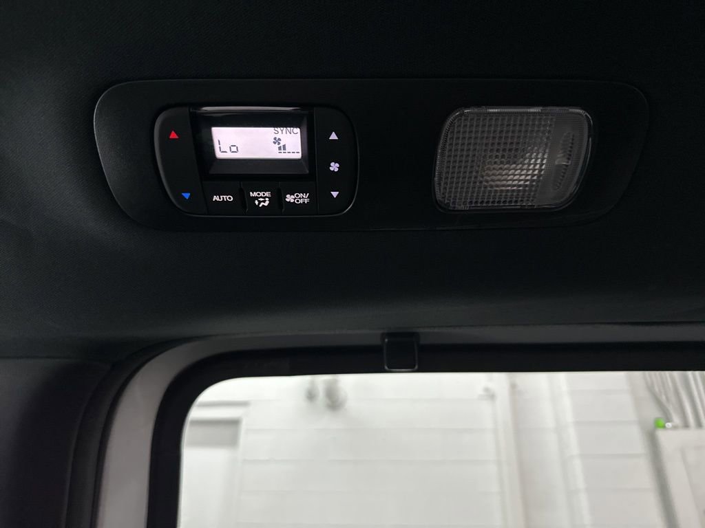 Used 2024 Honda Odyssey Sport image 32