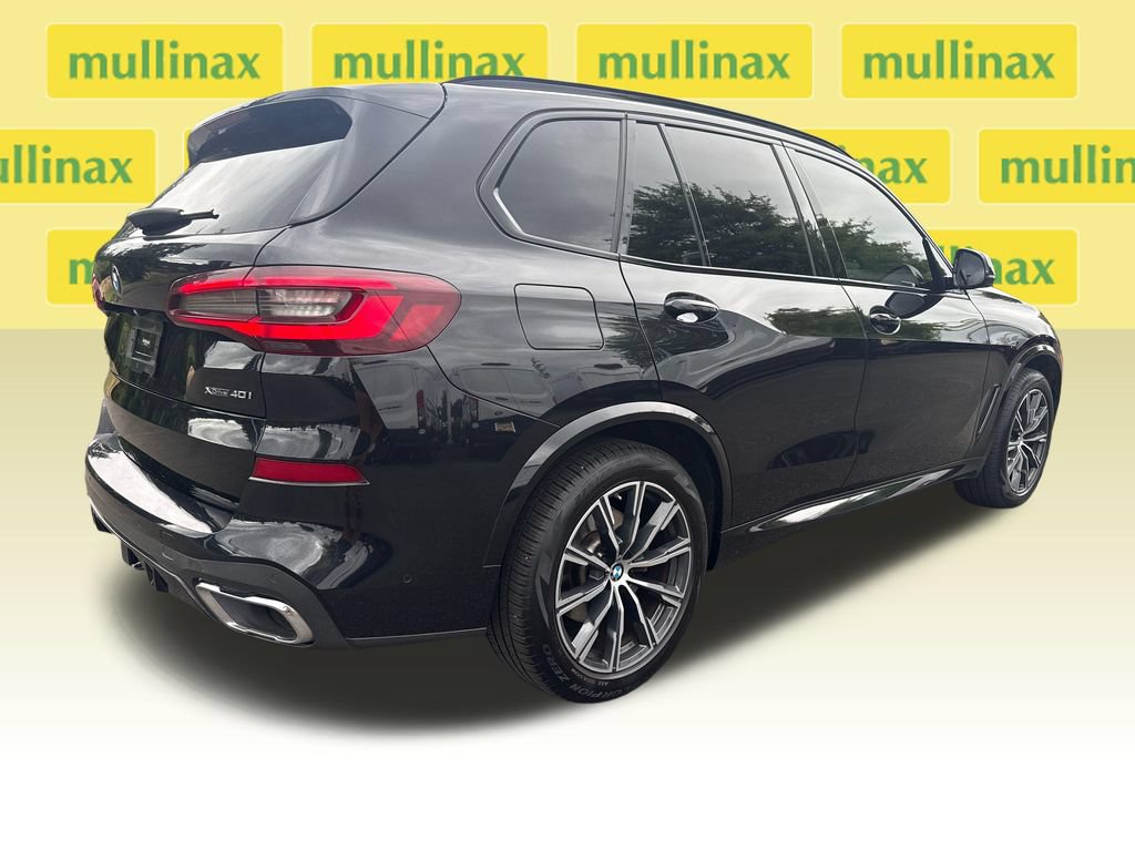 Used 2022 BMW X5 xDrive40i w/ M Sport Package AWD/4WD image 3