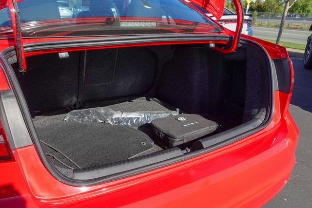 Used 2016 Volkswagen Jetta Sport w/ Lighting Package image 25