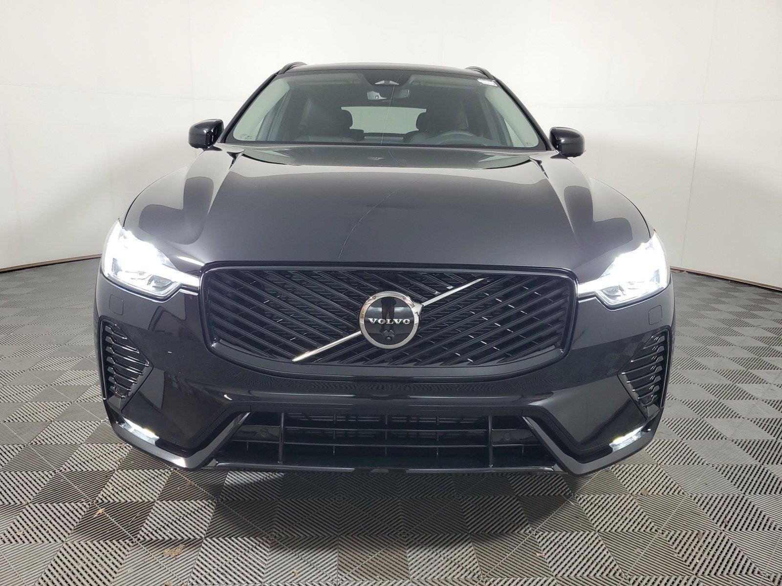 New 2027 Volvo XC60 B5 Ultra AWD/4WD image 2