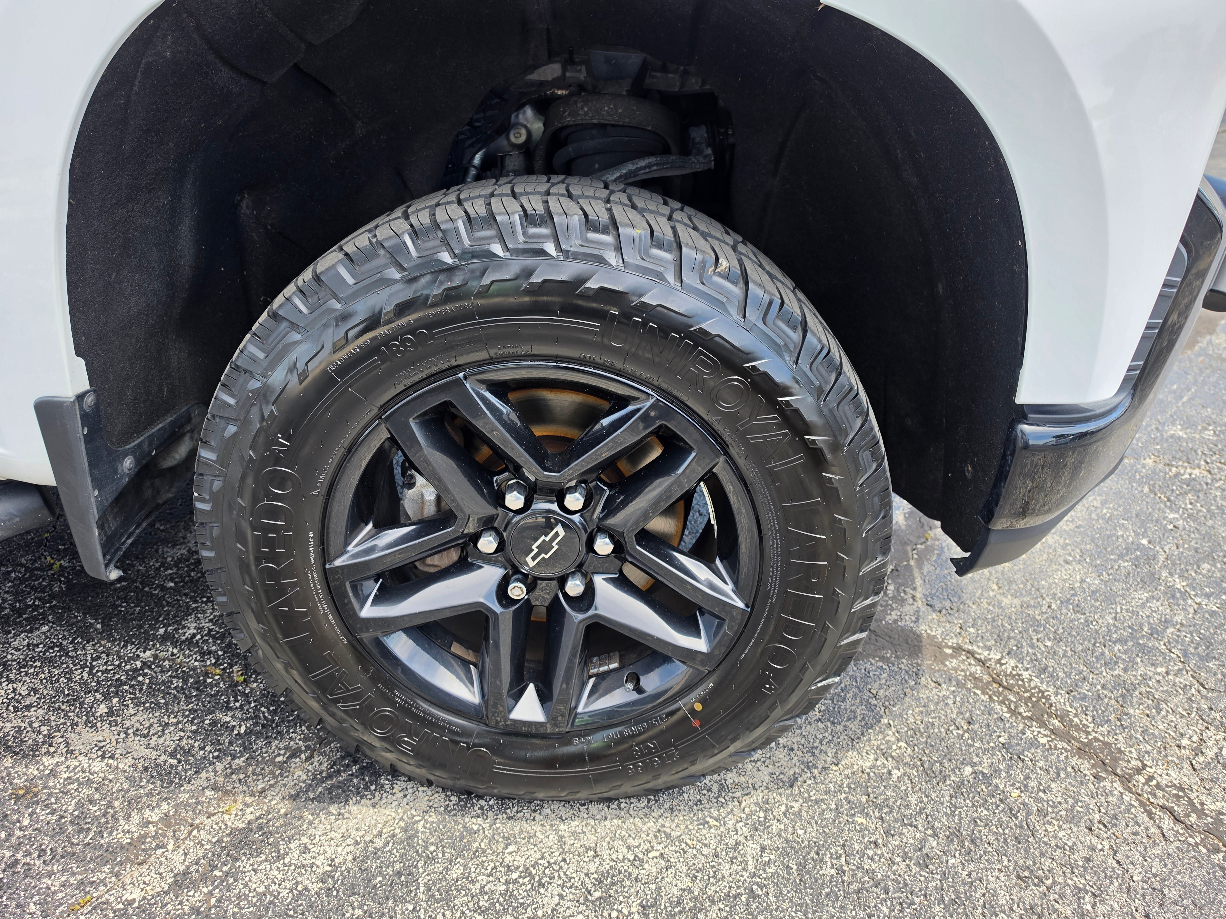 Used 2019 Chevrolet Silverado 1500 LT Trail Boss AWD/4WD image 13