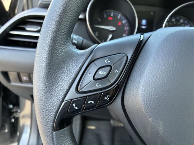 Used 2021 Toyota C-HR LE FWD image 23