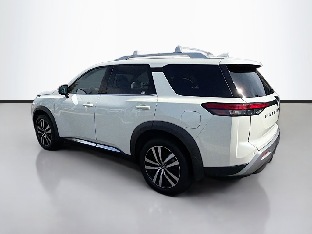 Used 2023 Nissan Pathfinder Platinum w/ Cargo Package AWD/4WD image 7
