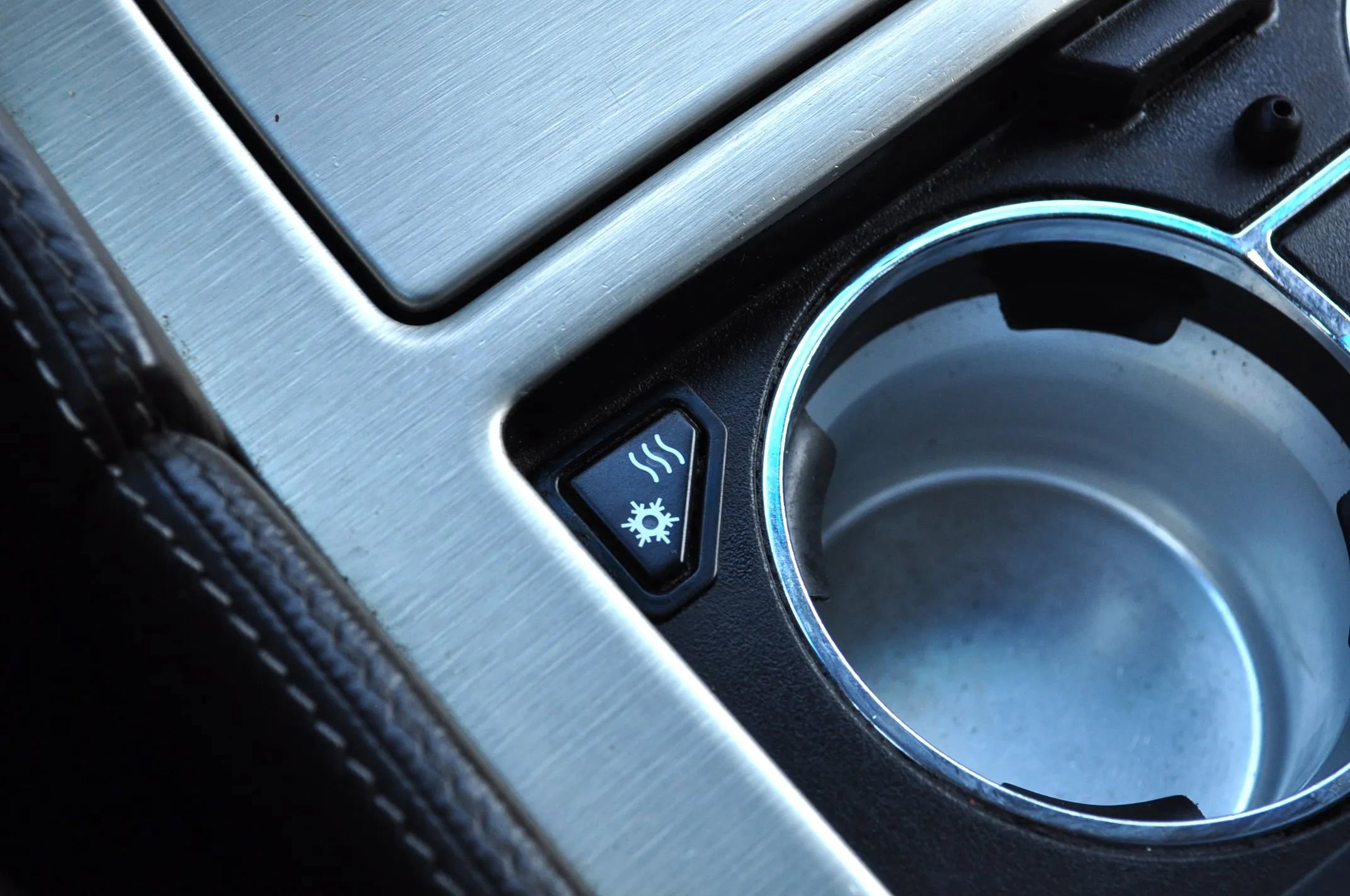 Used 2013 Cadillac Escalade Platinum image 38