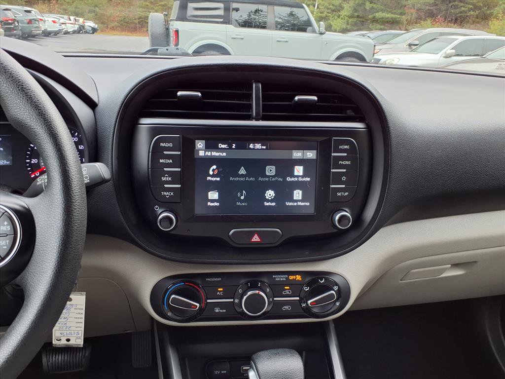 Used 2020 Kia Soul LX image 15