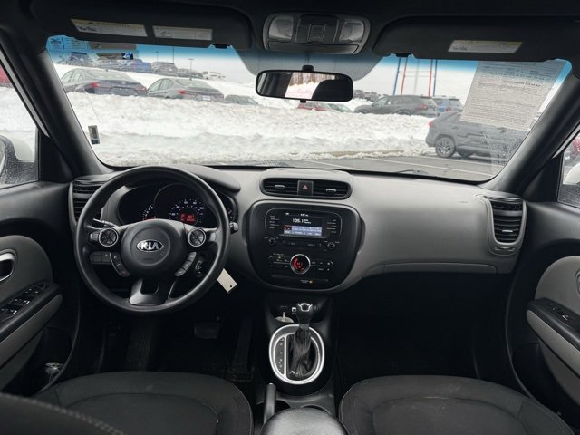 Used 2017 Kia Soul + image 13