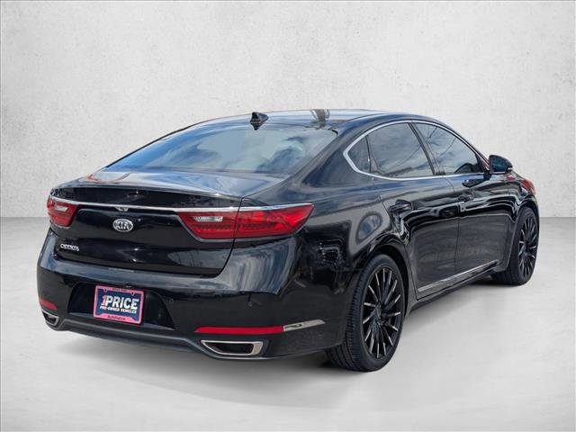 Used 2017 Kia Cadenza Premium w/ Luxury Package image 5
