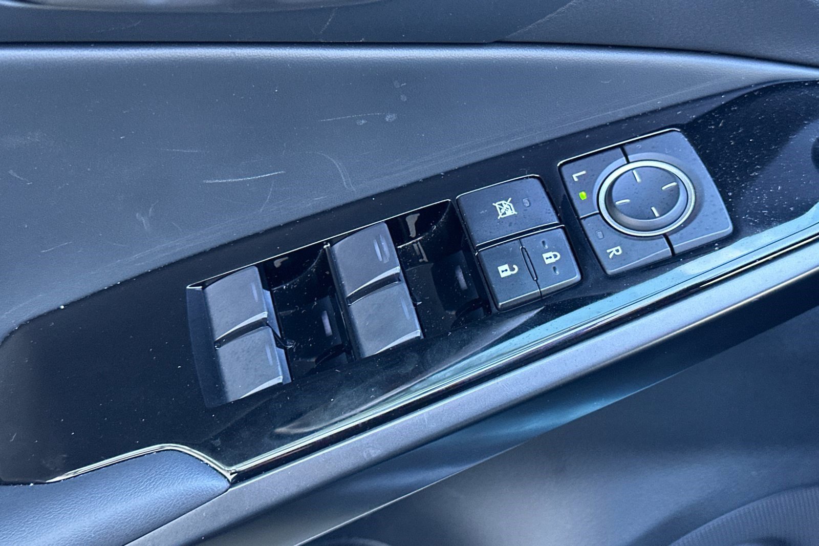 Used 2024 Lexus IS 300 F Sport w/ Accessory Package 2 image 13