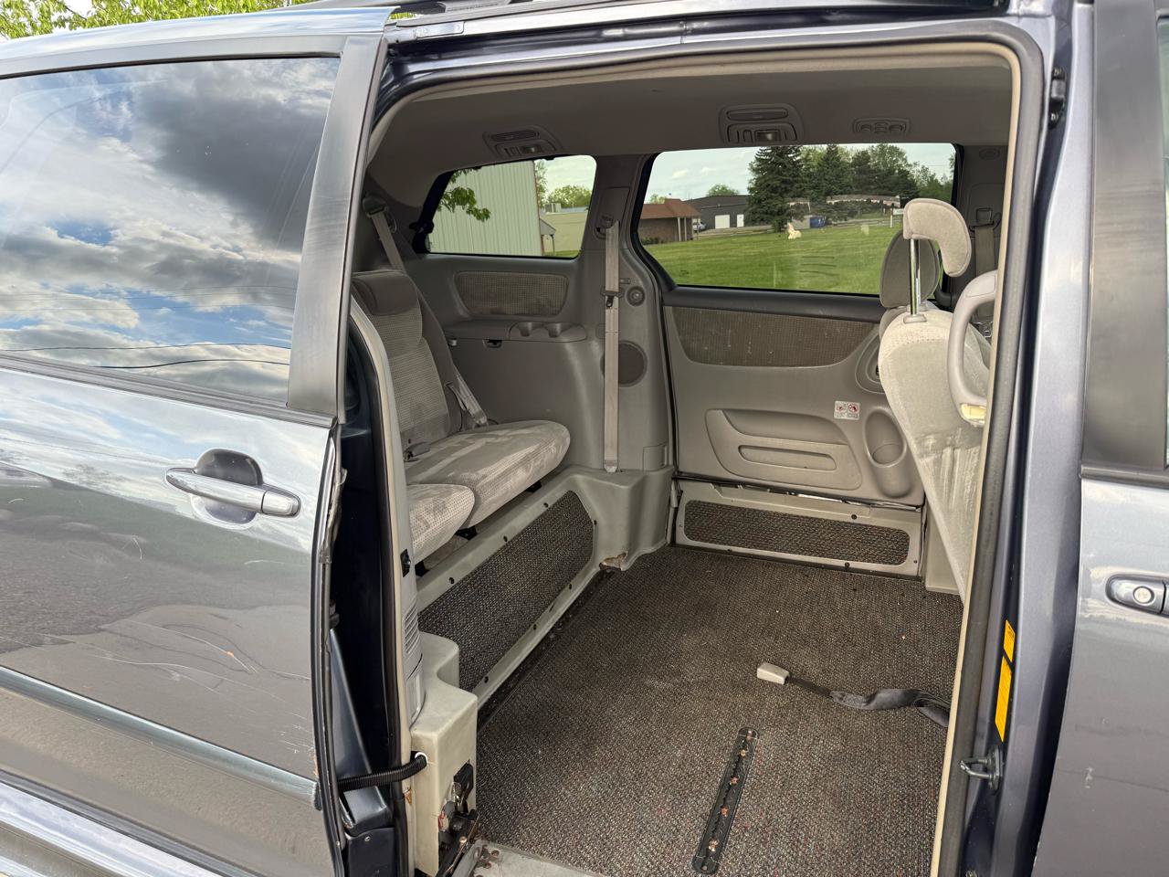 Used 2007 Toyota Sienna CE FWD image 19