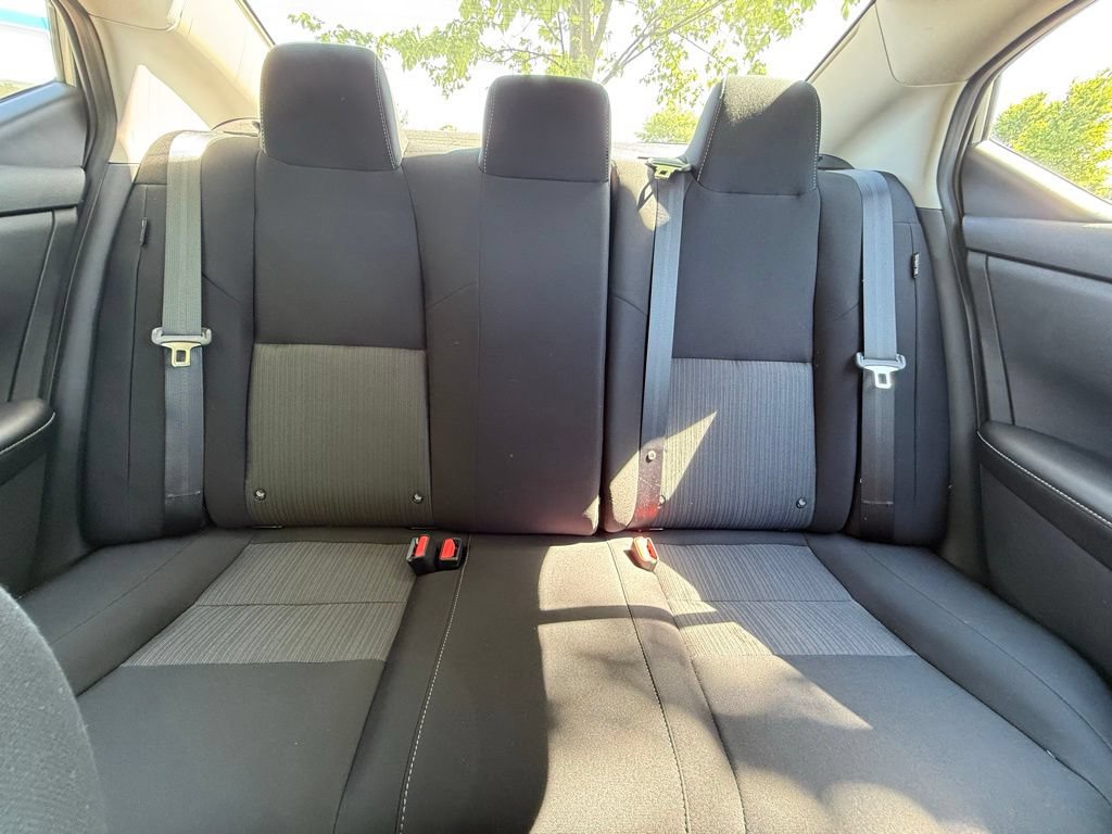 Used 2024 Nissan Sentra SV FWD image 28