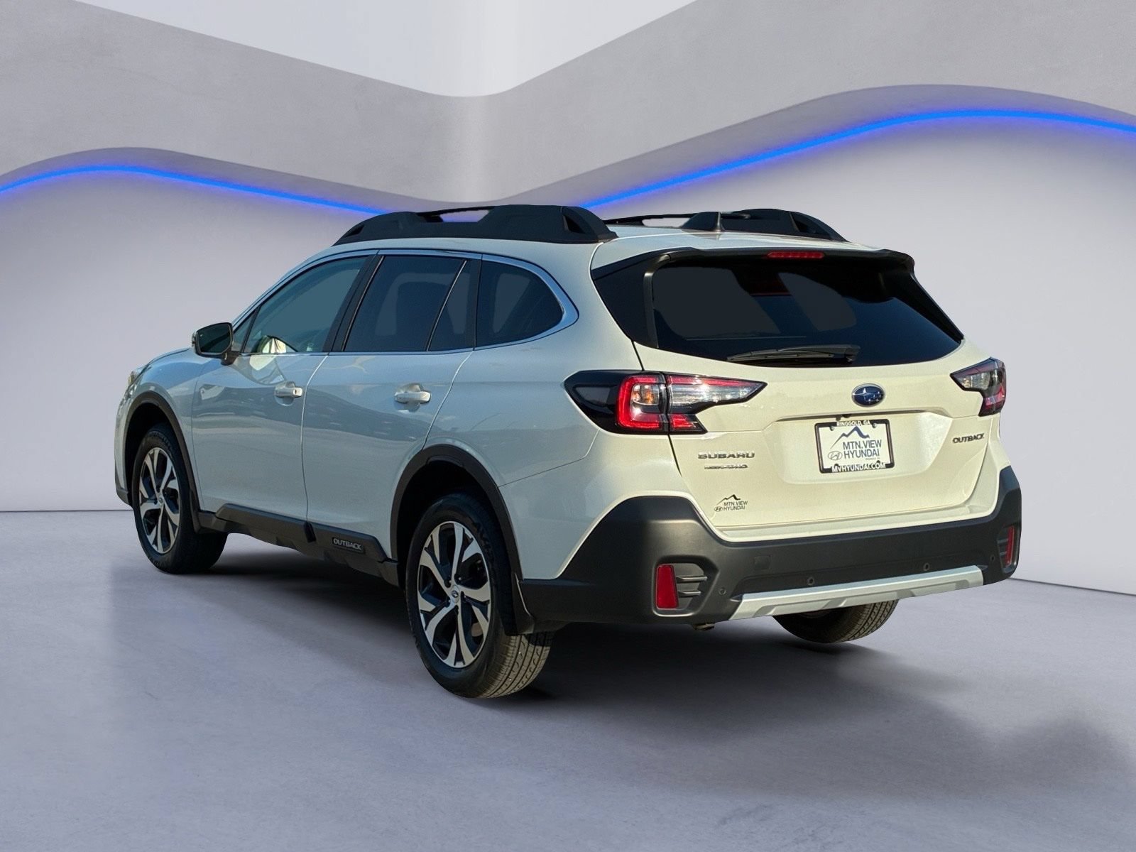 Used 2021 Subaru Outback Limited AWD/4WD image 3