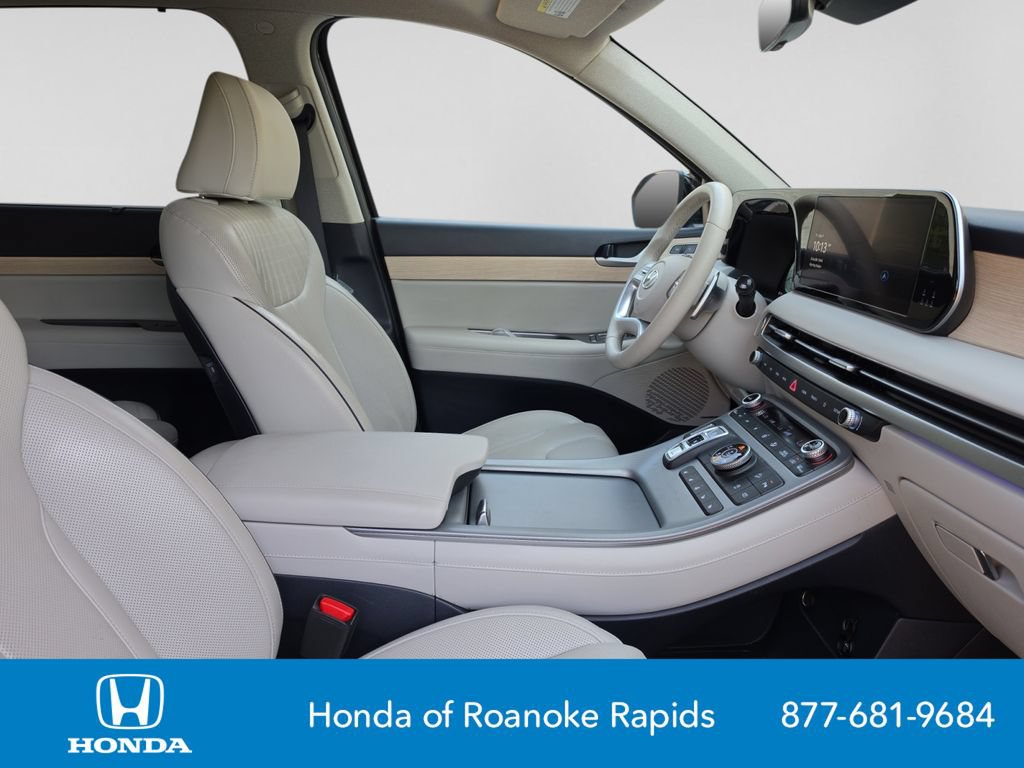 Used 2024 Hyundai Palisade Limited AWD/4WD image 17