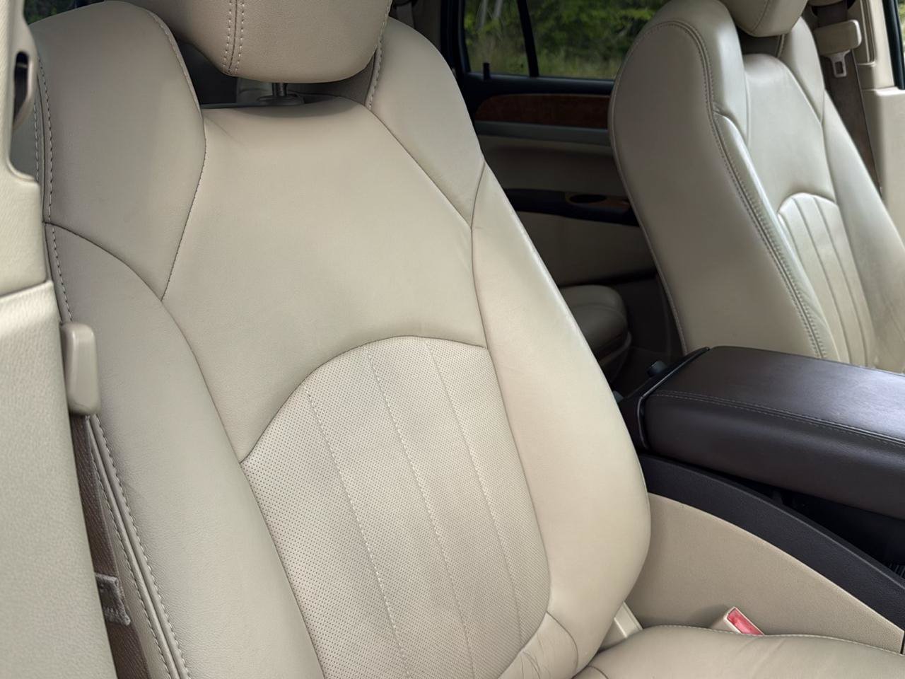 Used 2012 Buick Enclave Premium AWD/4WD image 35