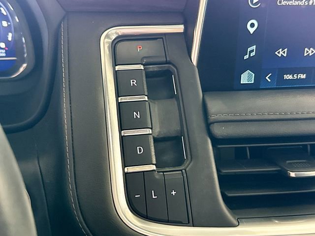 Used 2022 Chevrolet Tahoe Z71 w/ Luxury Package AWD/4WD image 18