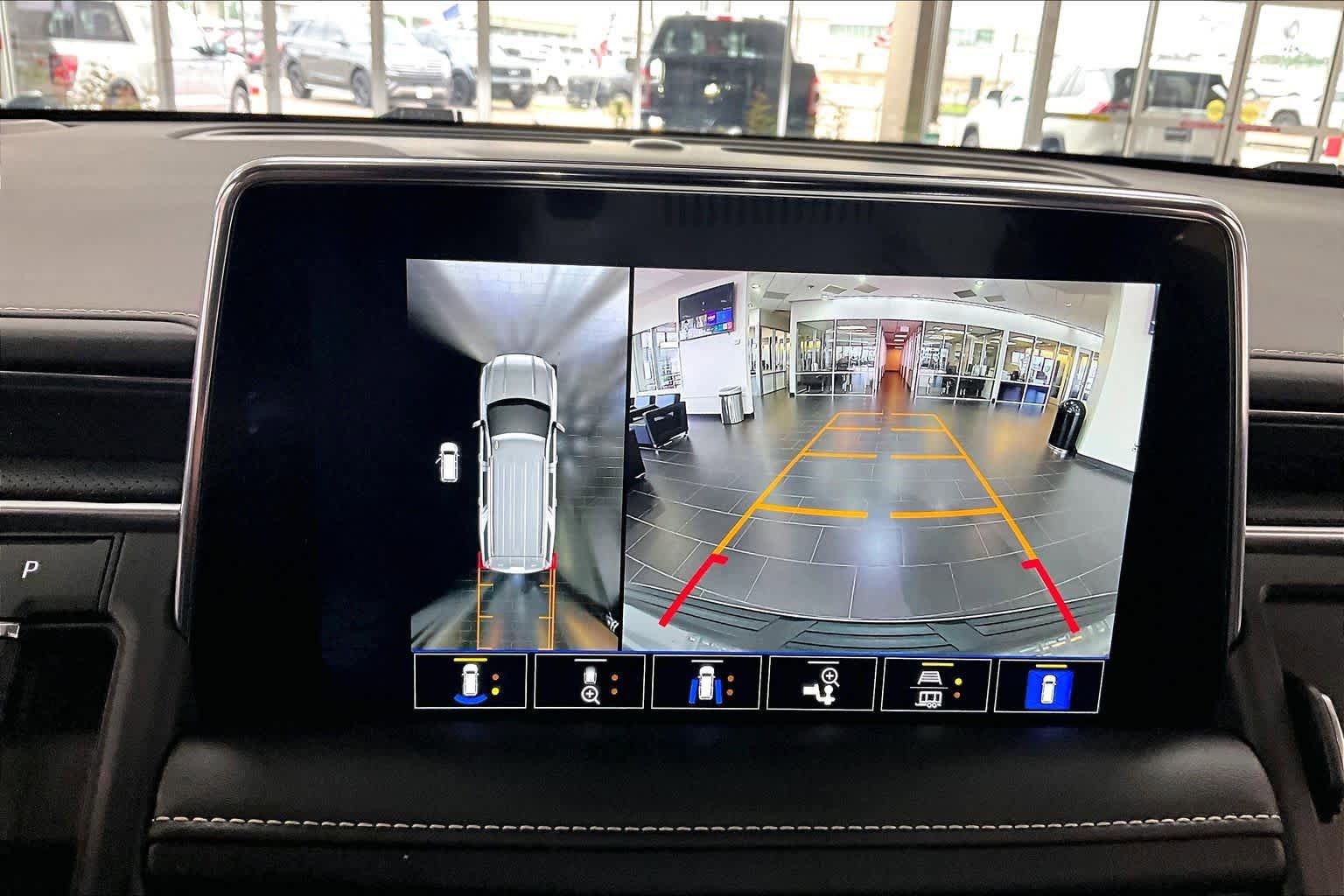 Used 2023 GMC Yukon SLT w/ SLT Premium Package RWD image 27
