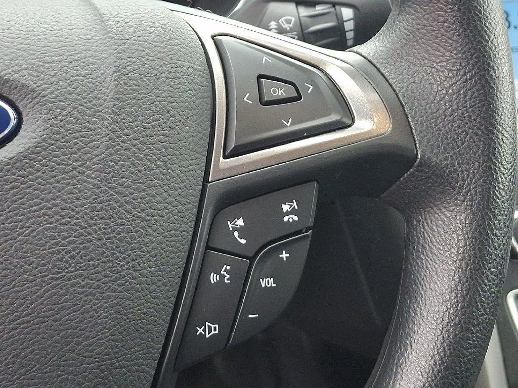 Used 2017 Ford Fusion SE FWD image 22