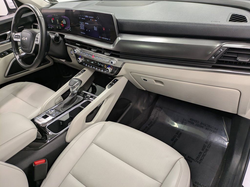 Certified 2024 Kia Telluride S w/ S Sunroof Package image 29