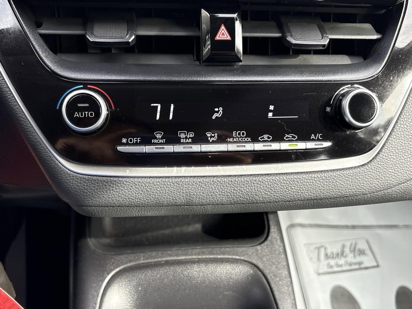 Used 2021 Toyota Corolla LE image 31