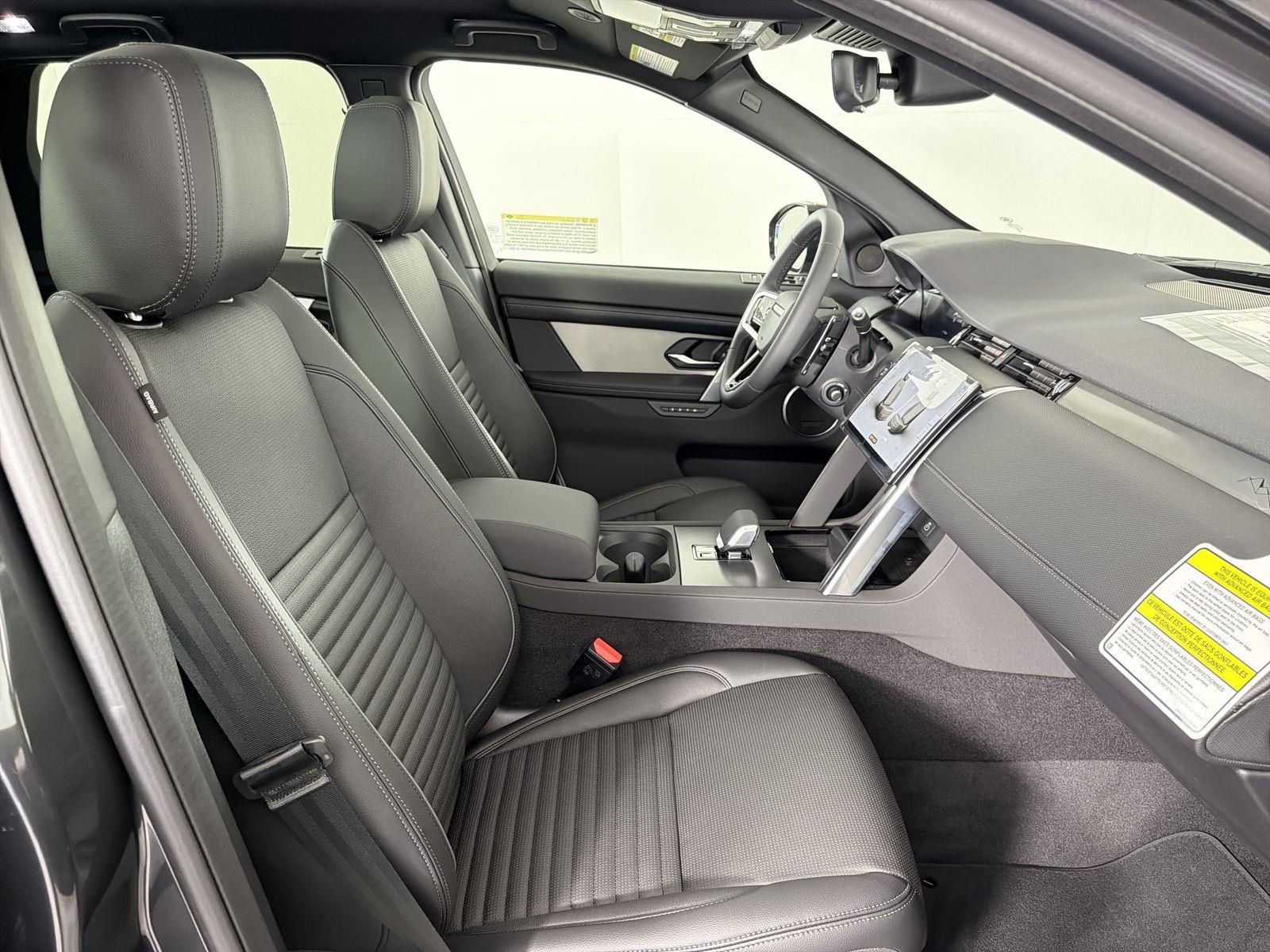 New 2026 Land Rover Discovery Sport Landmark image 33