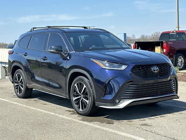 Used 2022 Toyota Highlander XSE AWD/4WD image 21