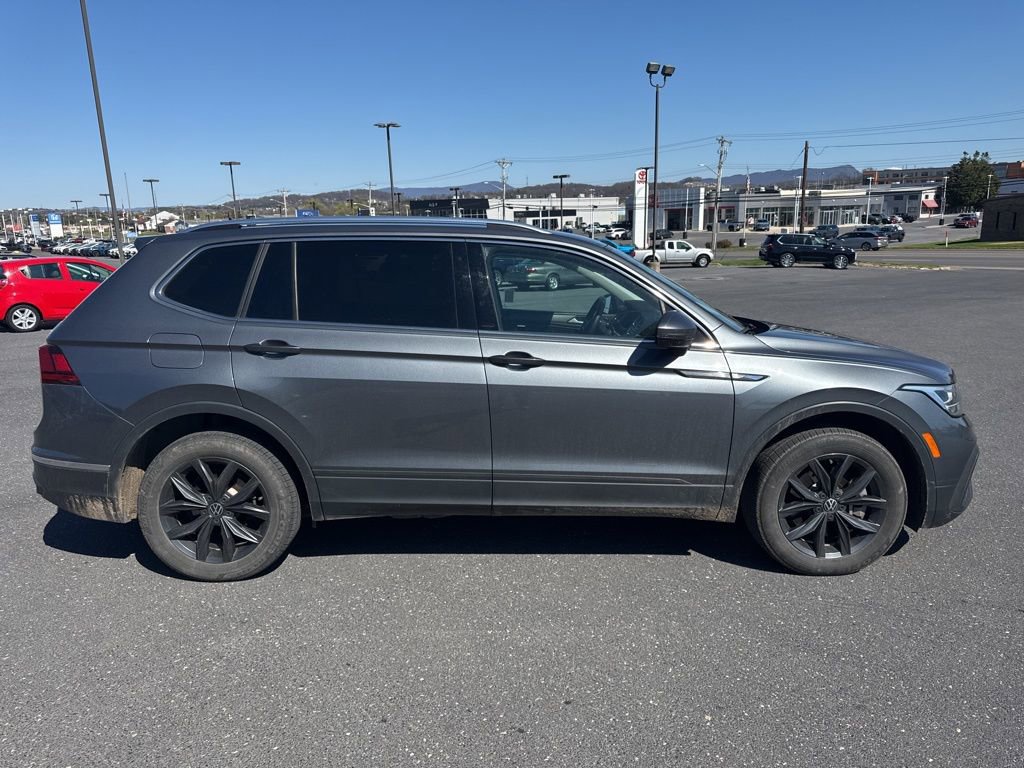 Used 2023 Volkswagen Tiguan SE image 5