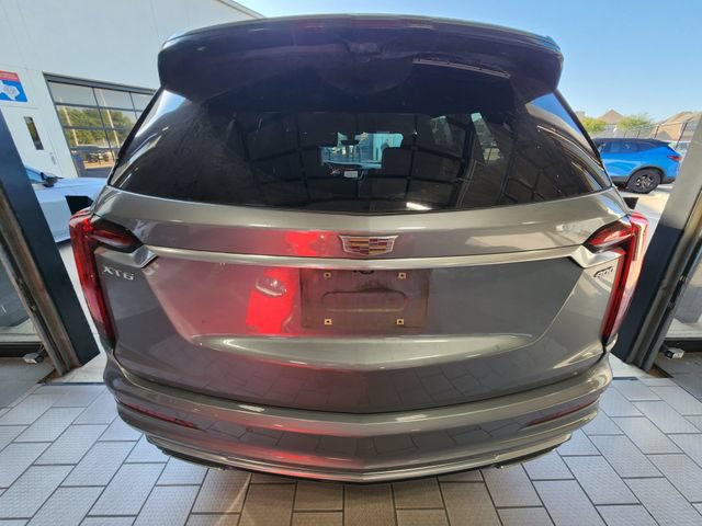 Used 2023 Cadillac XT6 Premium Luxury w/ Technology Package FWD image 5