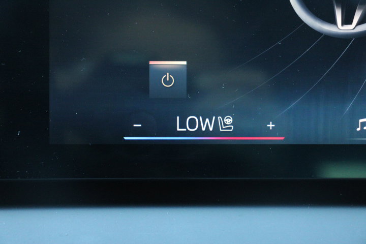 Used 2025 BMW X3 xDrive30i w/ Premium Package image 29