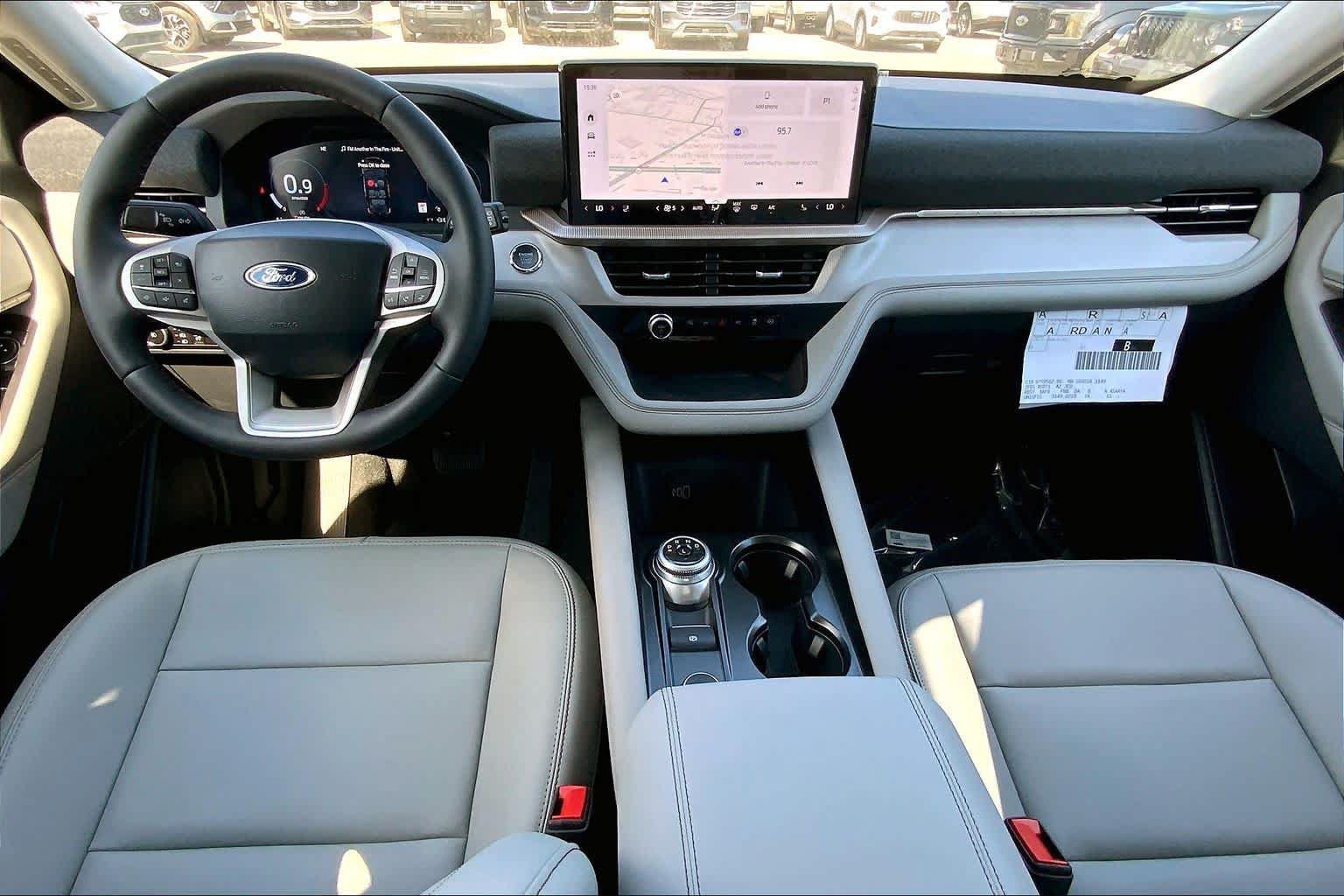 New 2026 Ford Explorer Active w/ Active Comfort Package RWD image 5