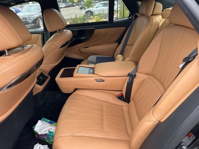 Used 2023 Lexus LS 500 AWD w/ Luxury Package image 19