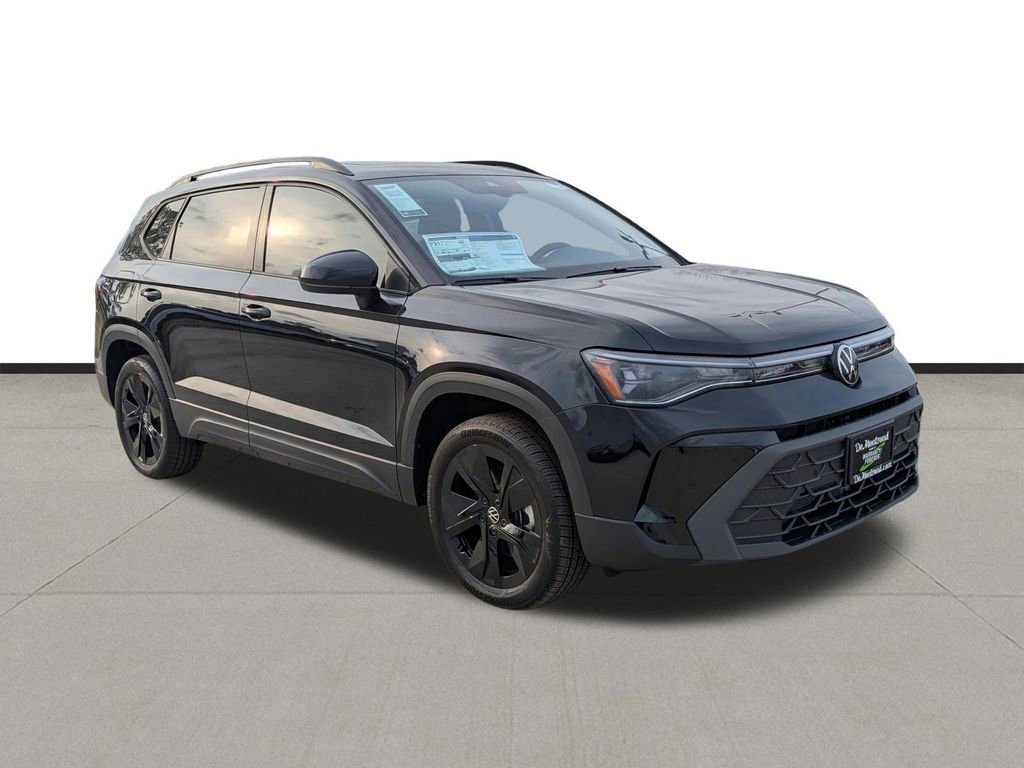 New 2026 Volkswagen Taos SE image 3