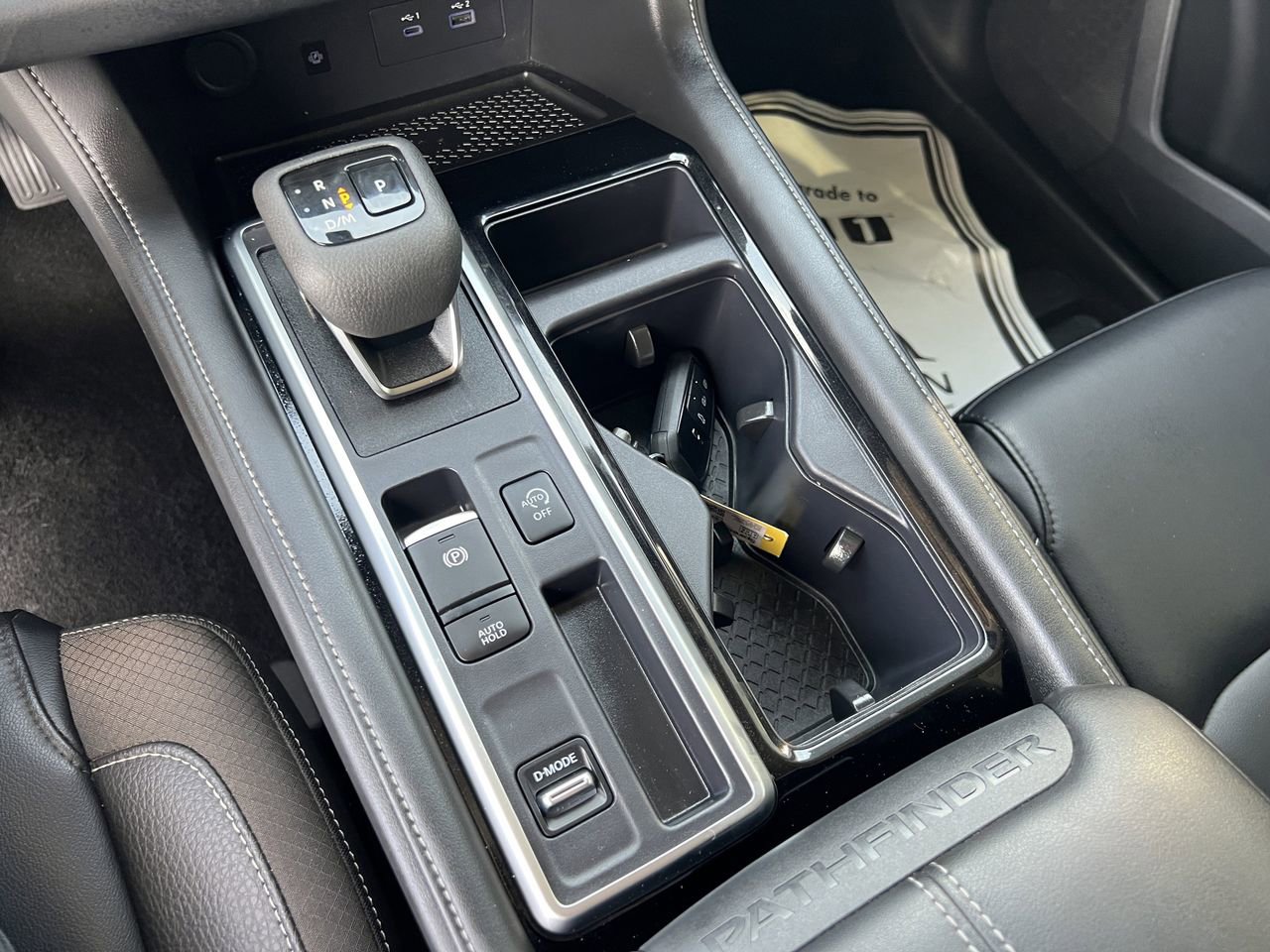 Certified 2024 Nissan Pathfinder SL w/ SL Premium Package image 16