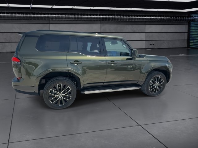 Certified 2025 Lexus GX 550 w/ Cold Area Package AWD/4WD image 9