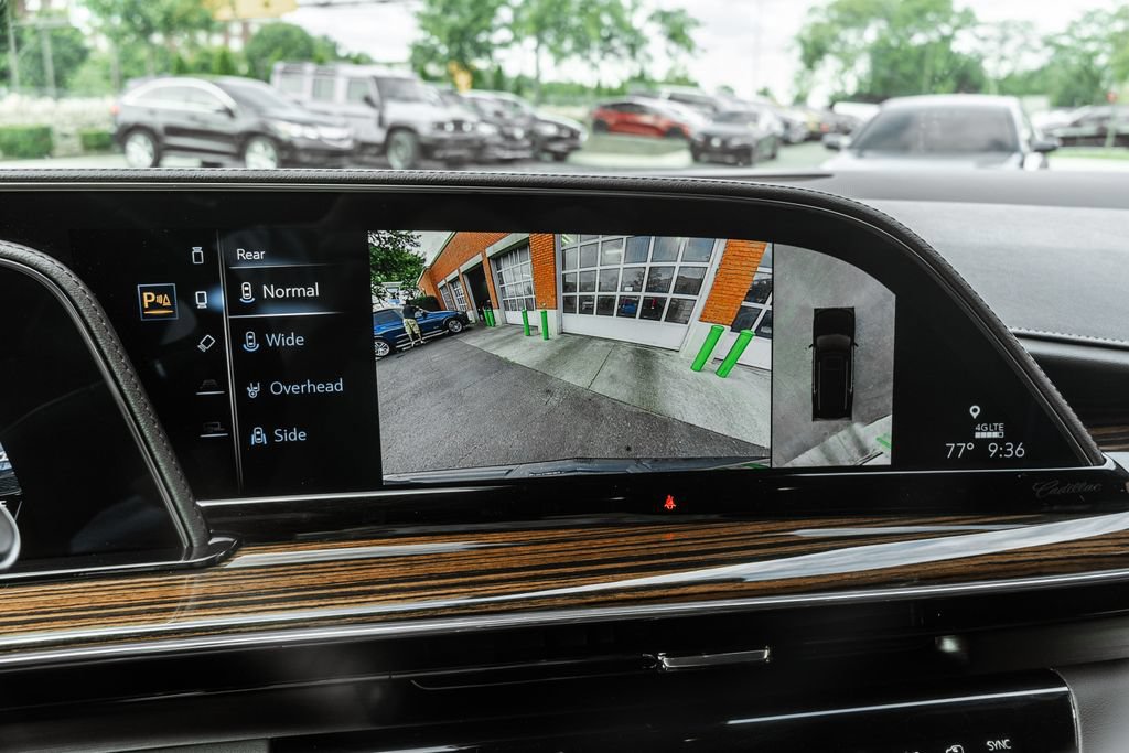 Used 2023 Cadillac Escalade Premium Luxury AWD/4WD image 10