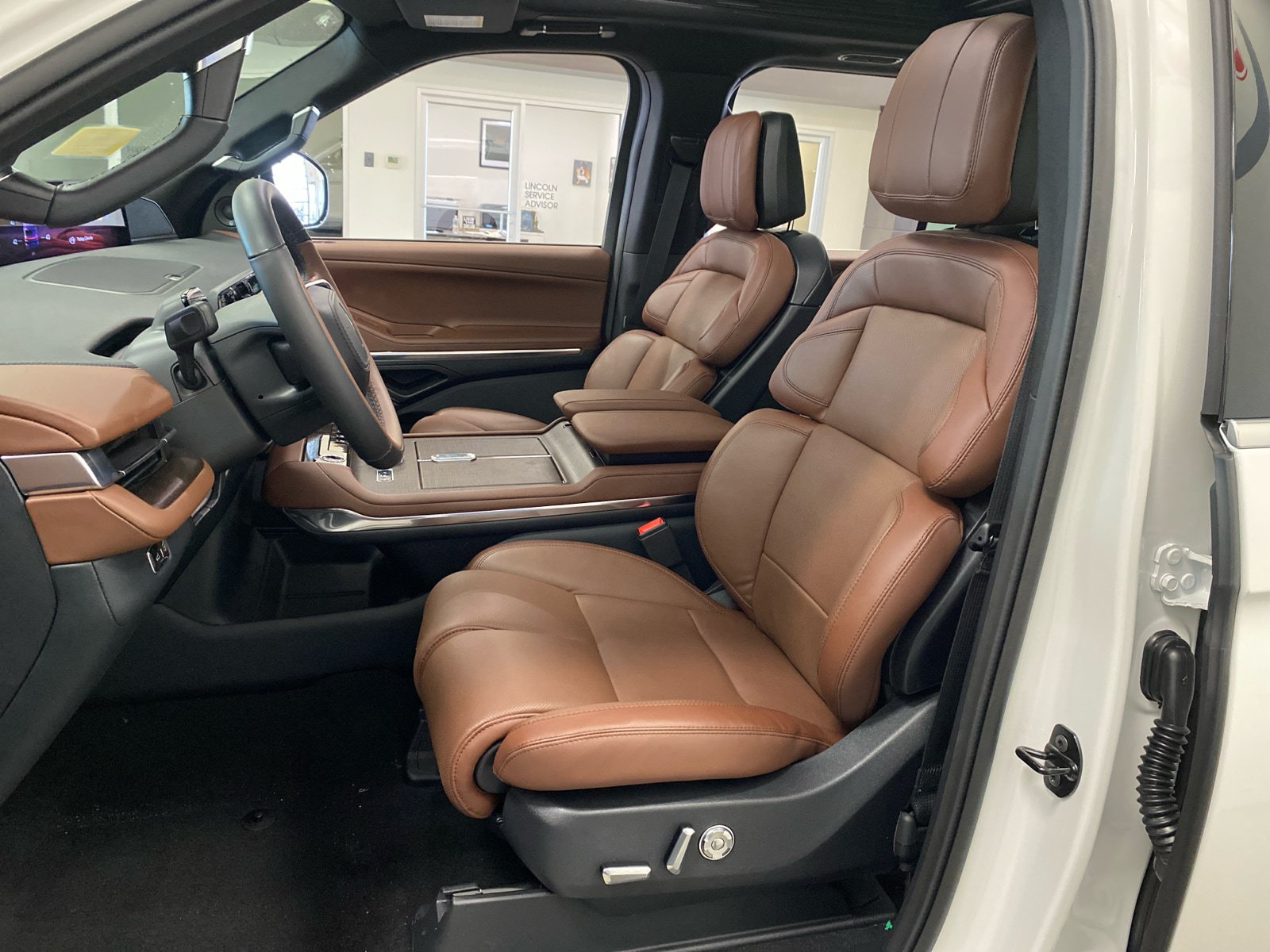 New 2026 Lincoln Navigator Reserve AWD/4WD image 20