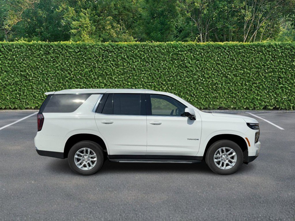 Used 2025 Chevrolet Tahoe LT image 2