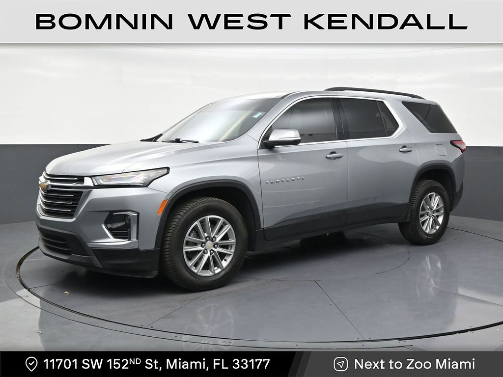 Used 2023 Chevrolet Traverse LT FWD image 1
