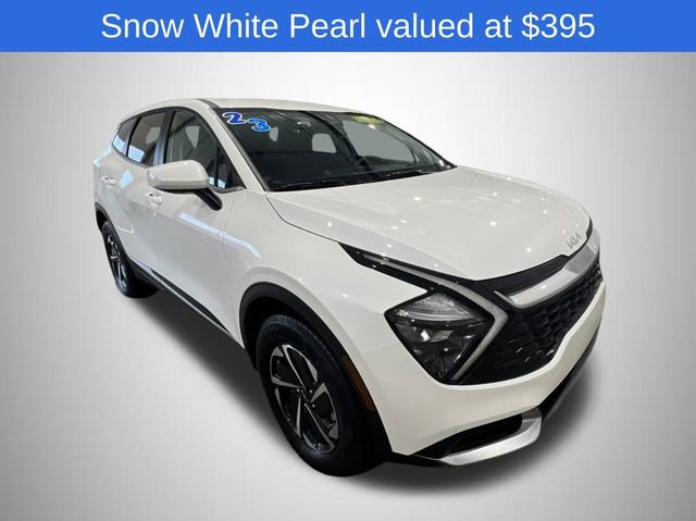 Used 2023 Kia Sportage LX image 2