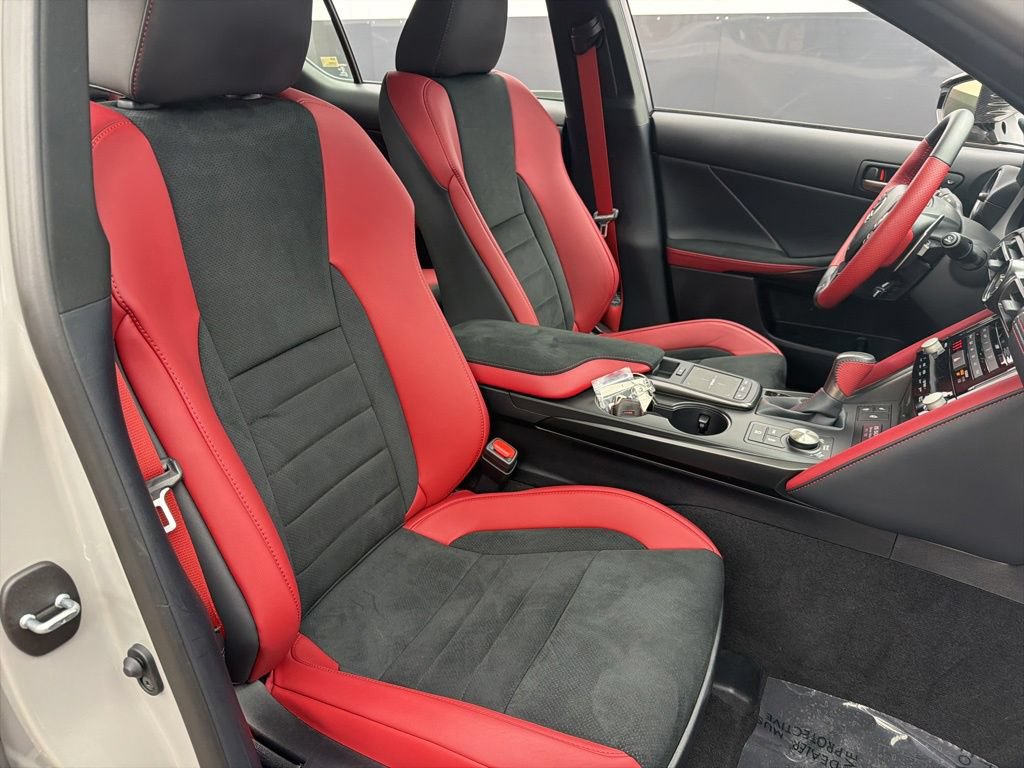 Used 2025 Lexus IS 500 w/ F-Sport Performance RWD image 30