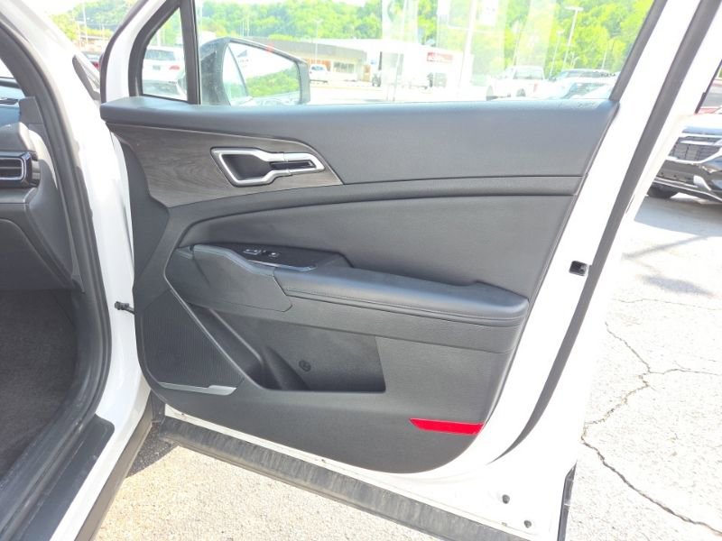 Used 2023 Kia Sportage X-Line w/ X-Line Premium Package AWD/4WD image 14